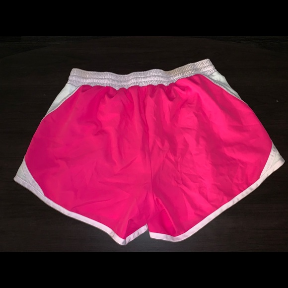Woman’s Champion Crinkle Shorts - Picture 3 of 3